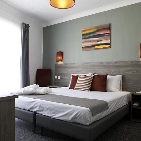 Spinola Hotel Saint Julian's Стая снимка