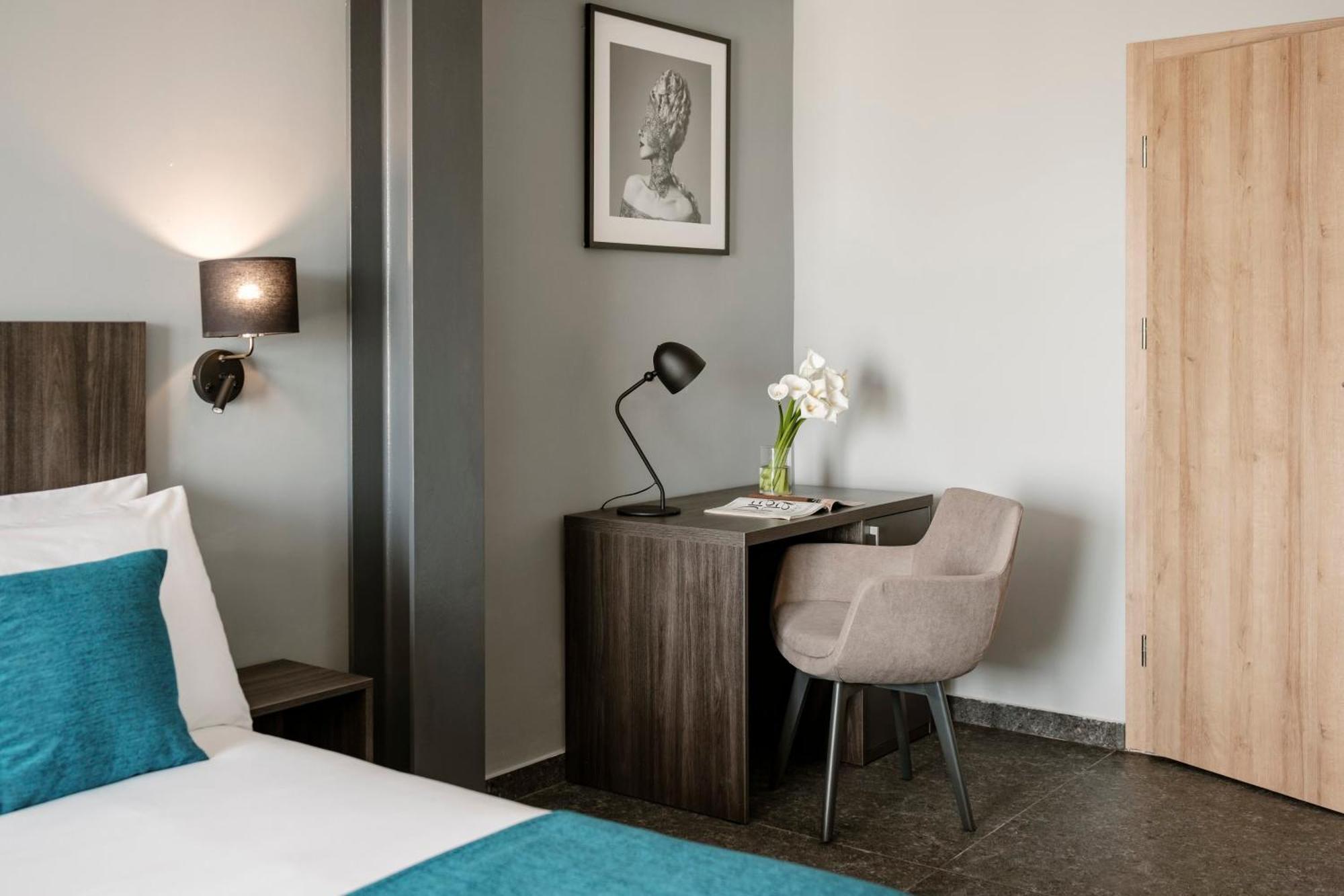 Spinola Hotel Saint Julian's Екстериор снимка