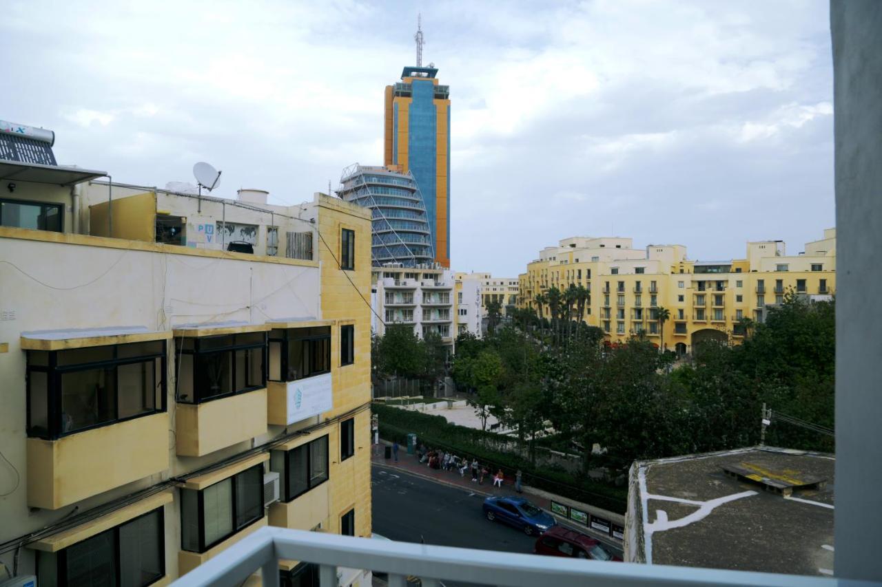 Spinola Hotel Saint Julian's Екстериор снимка